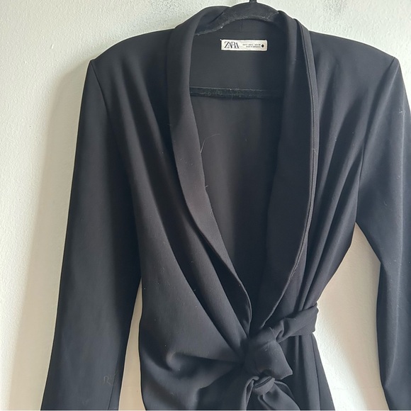 Zara Black Long Sleeves Wrap Dress - Picture 3 of 11